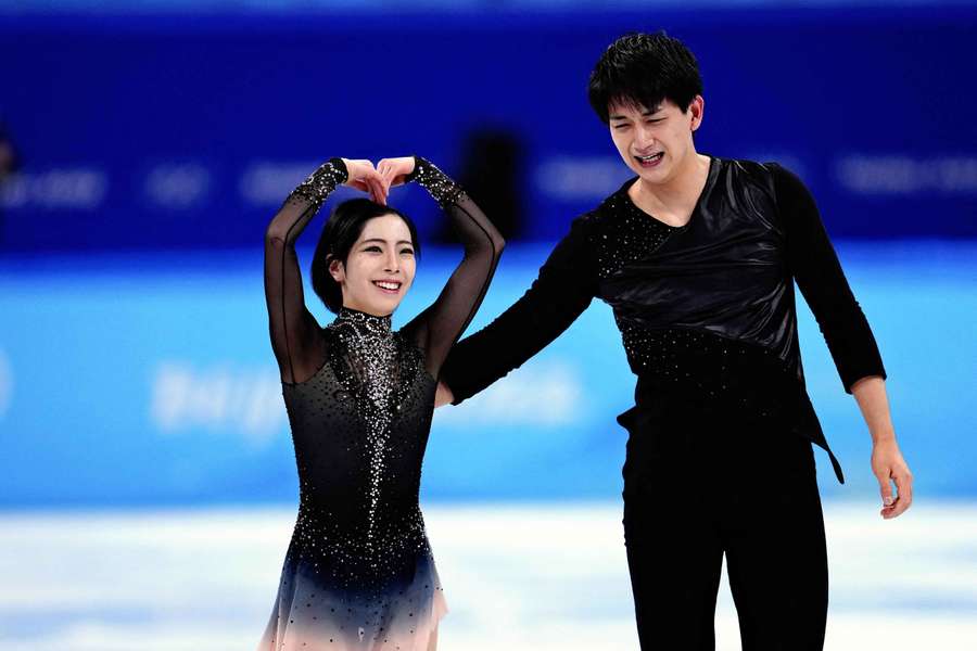 Les Japonais Miura et Kihara lors des JO 2022.