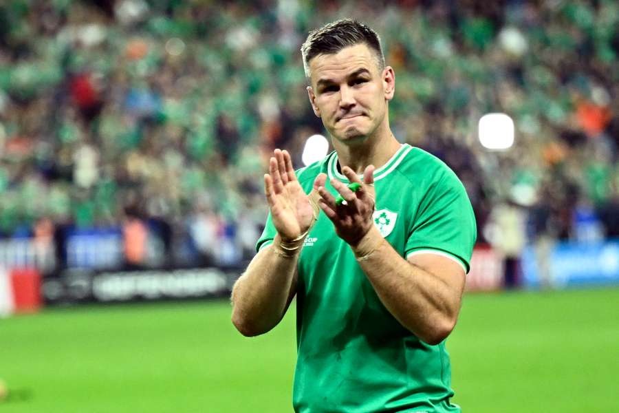 Johnny Sexton retira-se como o melhor capitão da Irlanda, segundo o antigo lateral Hugo MacNeill