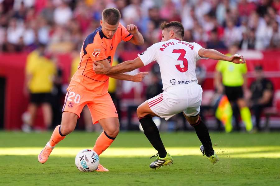 Dani Olmo contra Sevillei