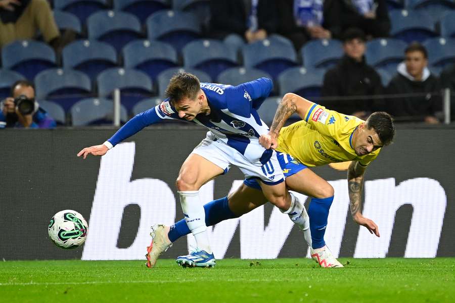 Francisco Conceição e Tiago Araújo travaram um belo duelo Francisco Conceição e Tiago Araújo travaram um belo duelo