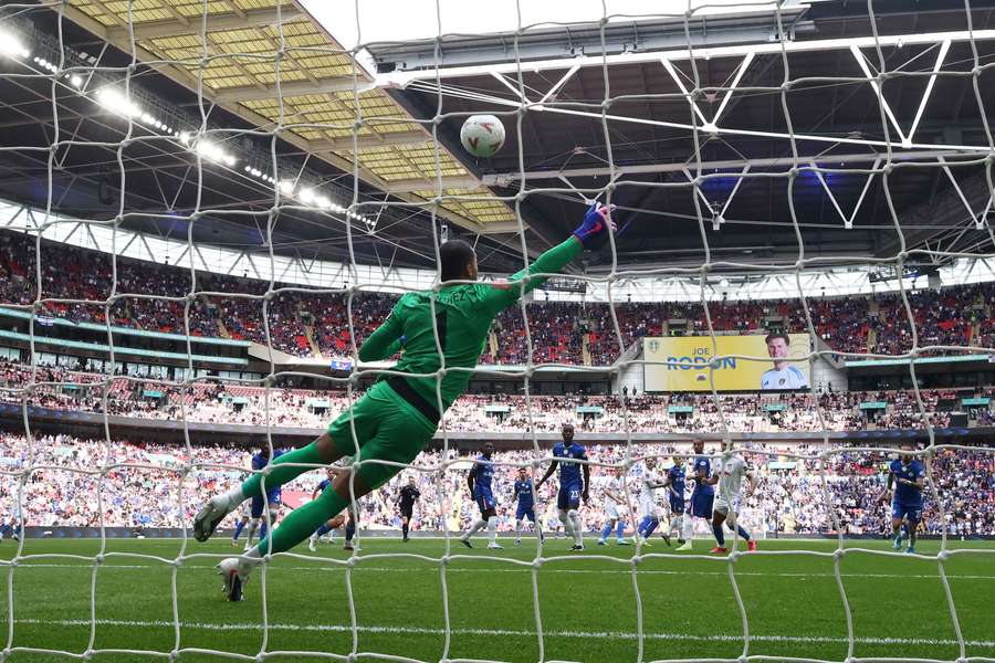 Sánchez zachował czyste konto.