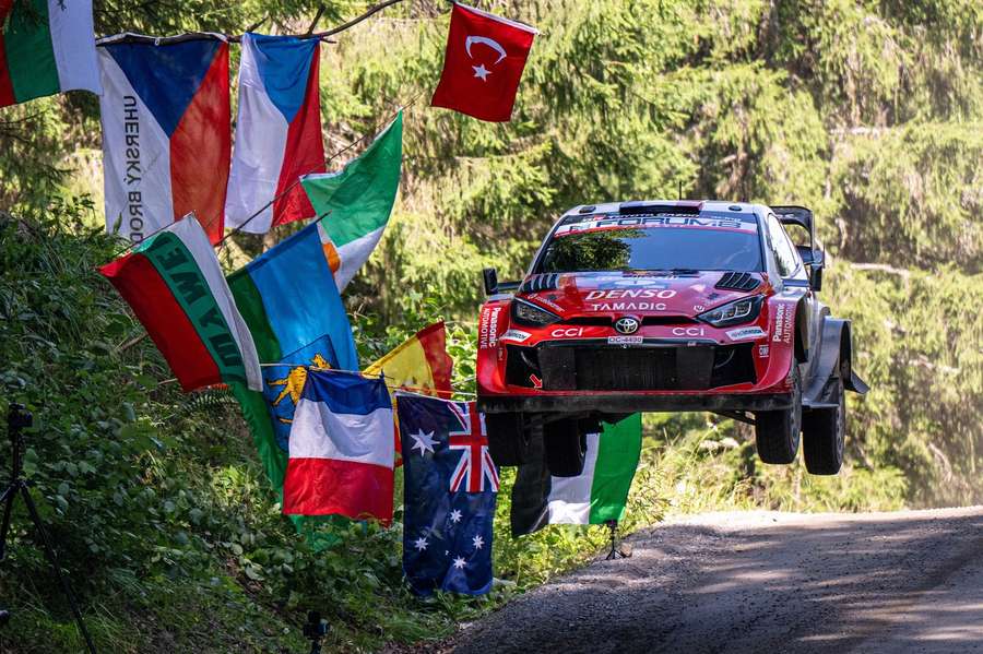 Sébastien Ogier a eu un accident ce samedi lors du Rallye de Finlande Sébastien Ogier a eu un accident ce samedi lors du Rallye de Finlande