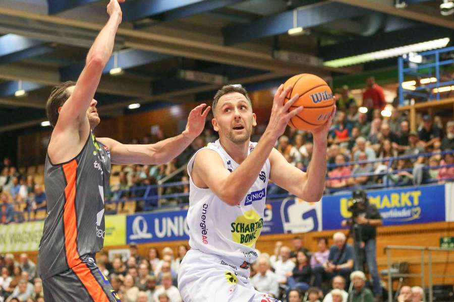 Basketball Superliga: Swans gewinnen das Topspiel, Lions mit dem ersten Saisonsieg