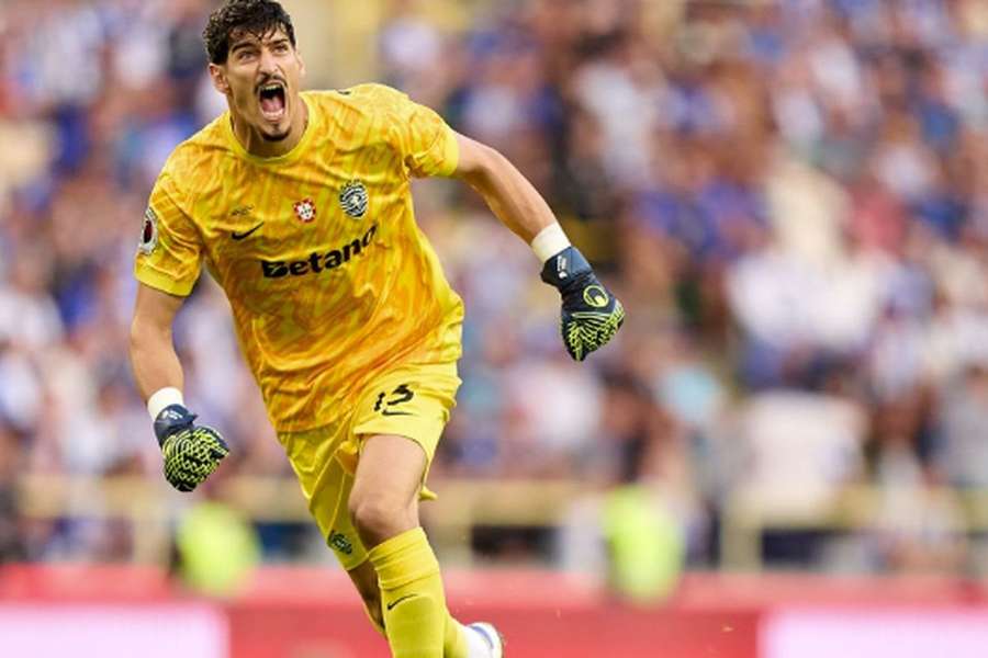 Kovacevic fez 10 jogos oficiais pelo Sporting