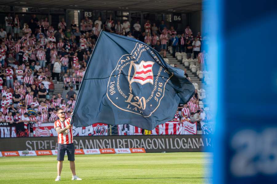Oficjalnie: Cracovia na 120-lecie rozegra mecz jubileuszowy z Sevillą Oficjalnie: Cracovia na 120-lecie rozegra mecz jubileuszowy z Sevillą