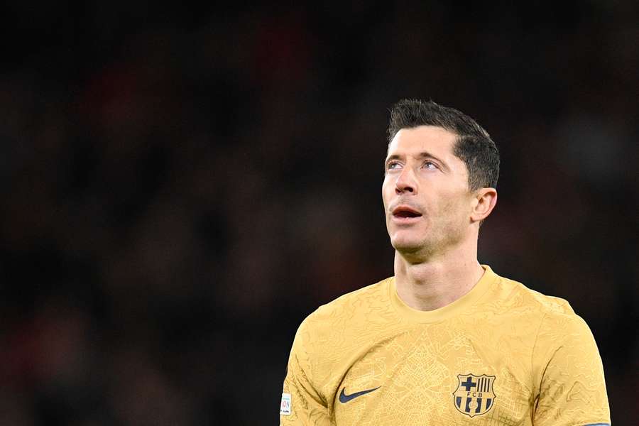 Lewandowski z kontuzją lewego uda, nie zagra w El Clasico