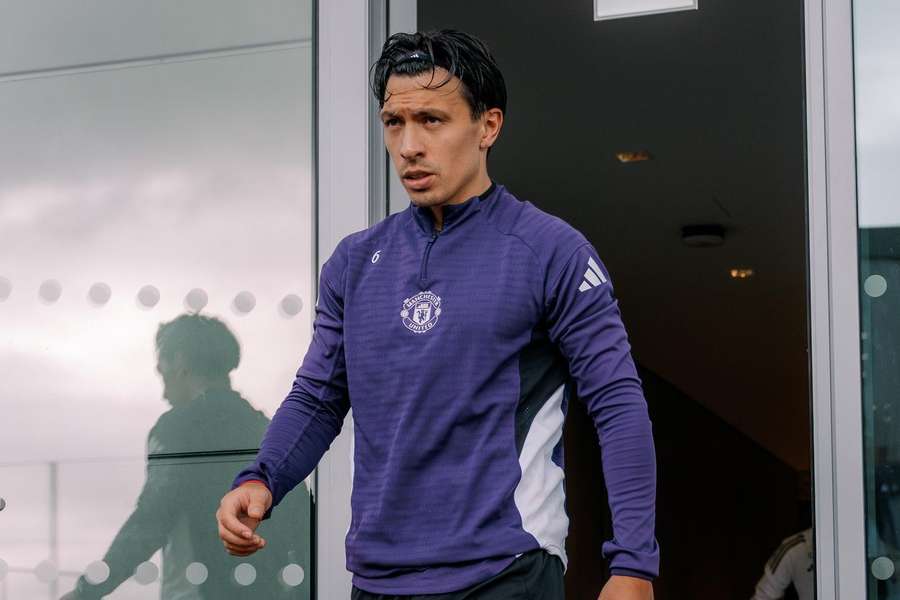 Lisandro Martínez não joga desde fevereiro Lisandro Martínez não joga desde fevereiro