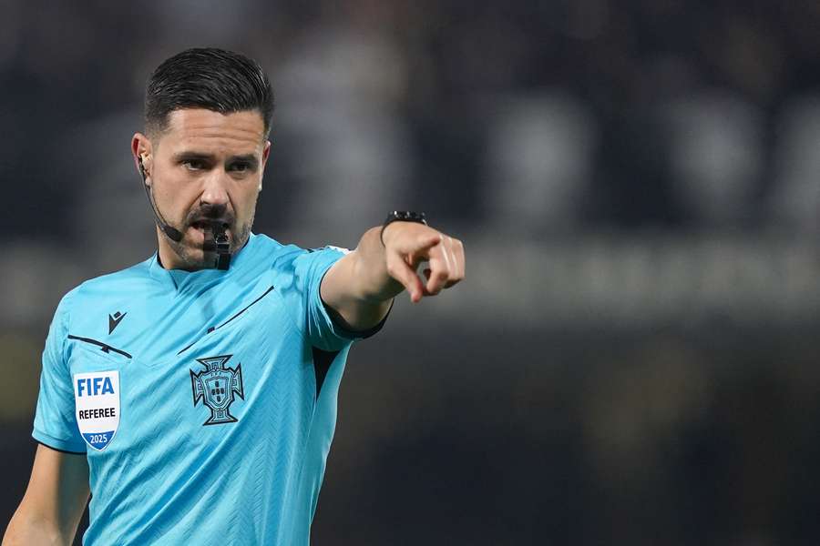 O árbitro João Gonçalves durante o Vitória SC - SC Braga