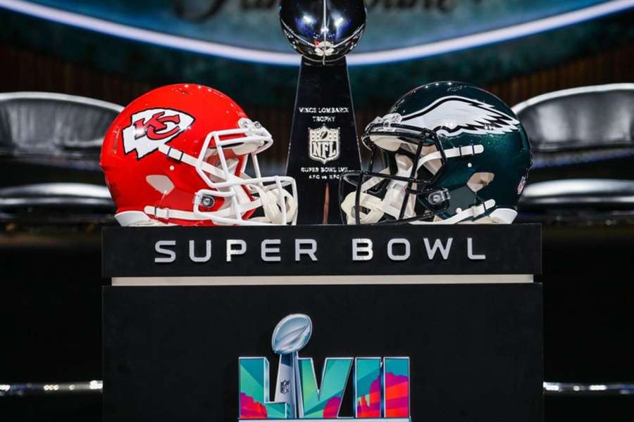 Philadelphia Eagles VS. Kansas City Chiefs, duminică noapte de la ora 1:30