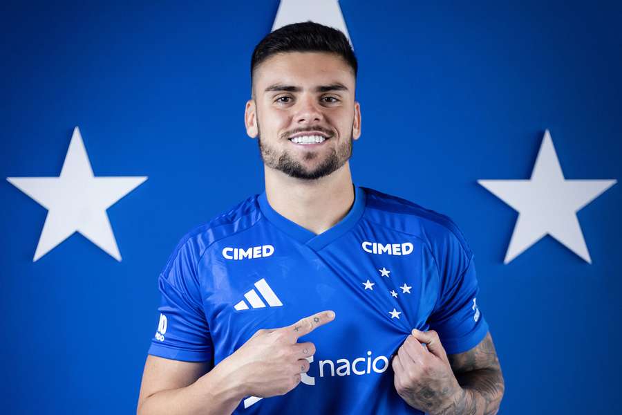 Gabriel Pec chega para reforçar ataque celeste Gabriel Pec chega para reforçar ataque celeste