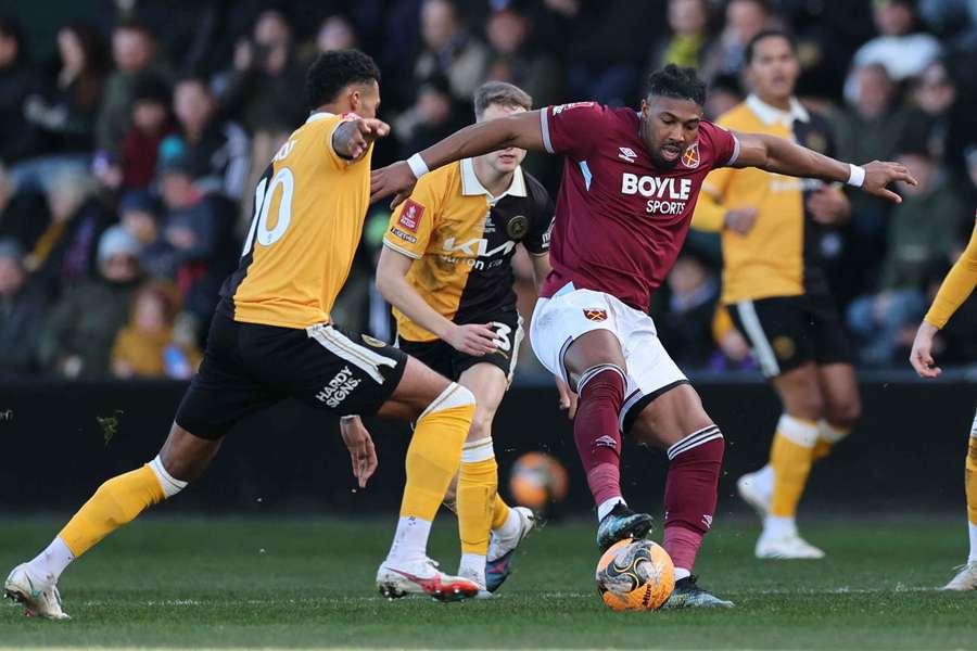 Adama delighted with winning full West Ham debut Adama delighted with winning full West Ham debut