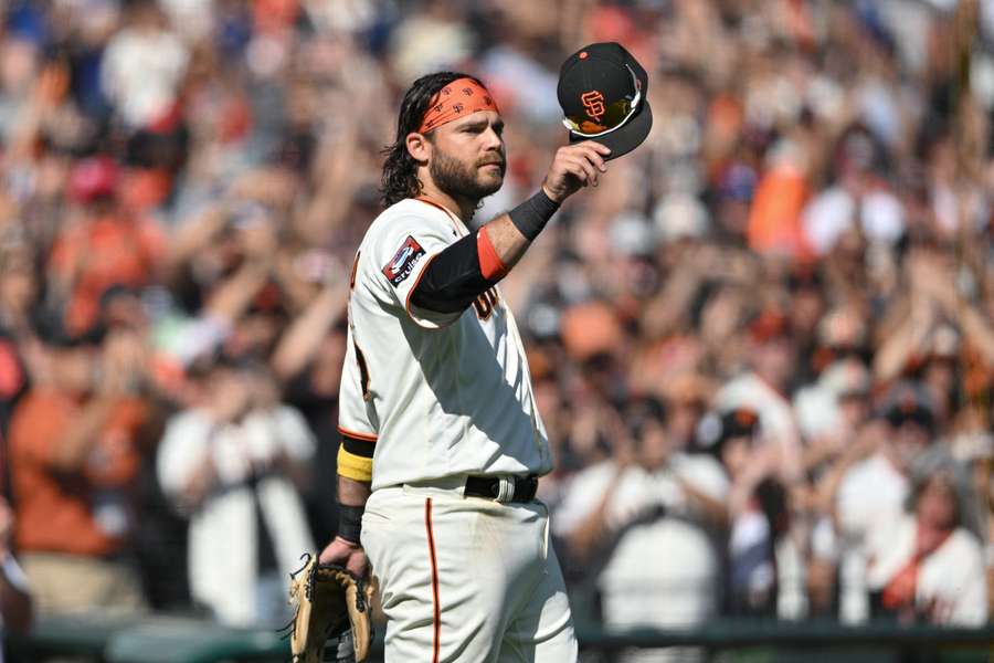 Brandon Crawford gives one last thank you to Giants fans as he announces his retirement