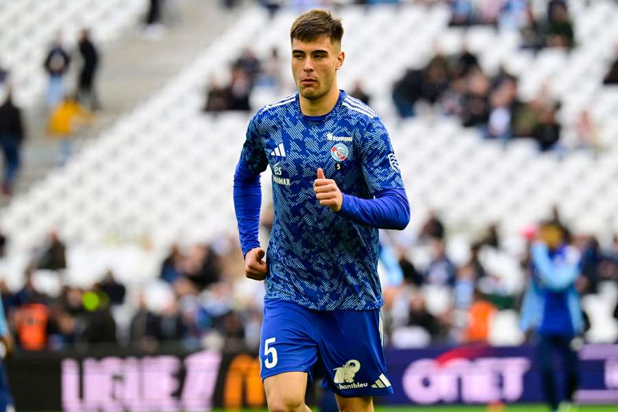 Chelsea loanee Aaron Anselmino 'frustrated' at Strasbourg Chelsea loanee Aaron Anselmino 'frustrated' at Strasbourg
