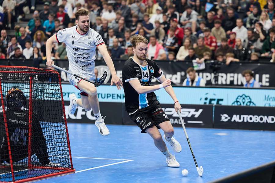 V utkání nakonec padlo deset gólů.