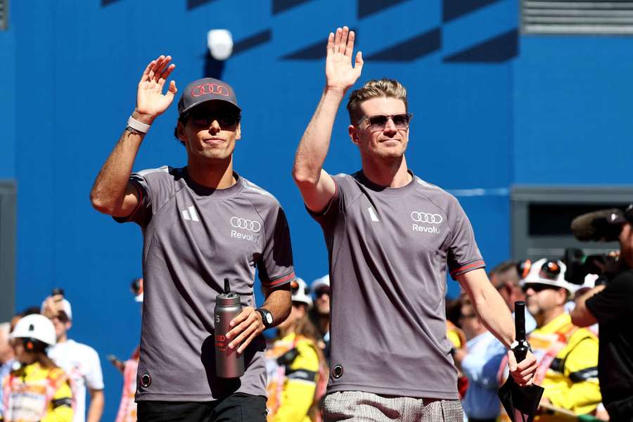 Gabriel Bortoleto și Nico Hulkenberg de la Audi Gabriel Bortoleto și Nico Hulkenberg de la Audi