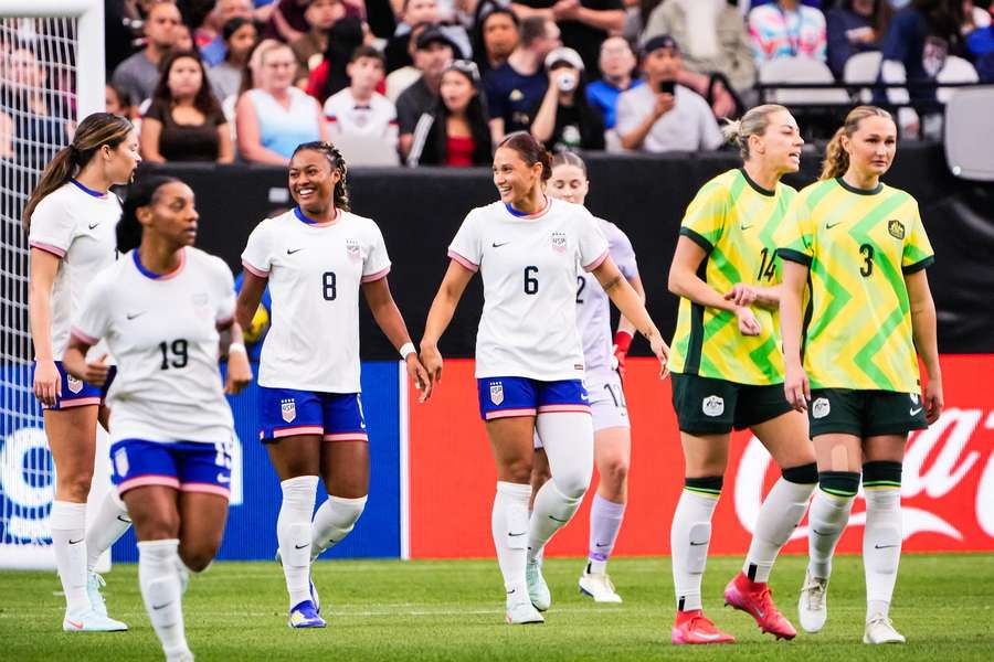 Lynn (Williams) Biyendolo (#6) celebrates her first minute goal in the U.S.’s 2-1 win over Australia