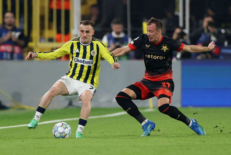 Le Slavia repart d'Istanbul avec un point