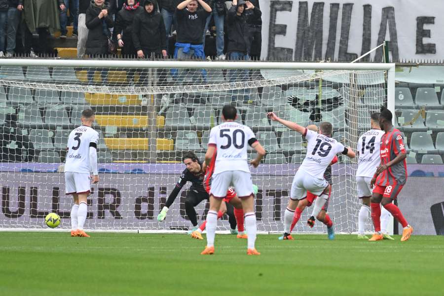 Ferguson scored Bologna' second goal