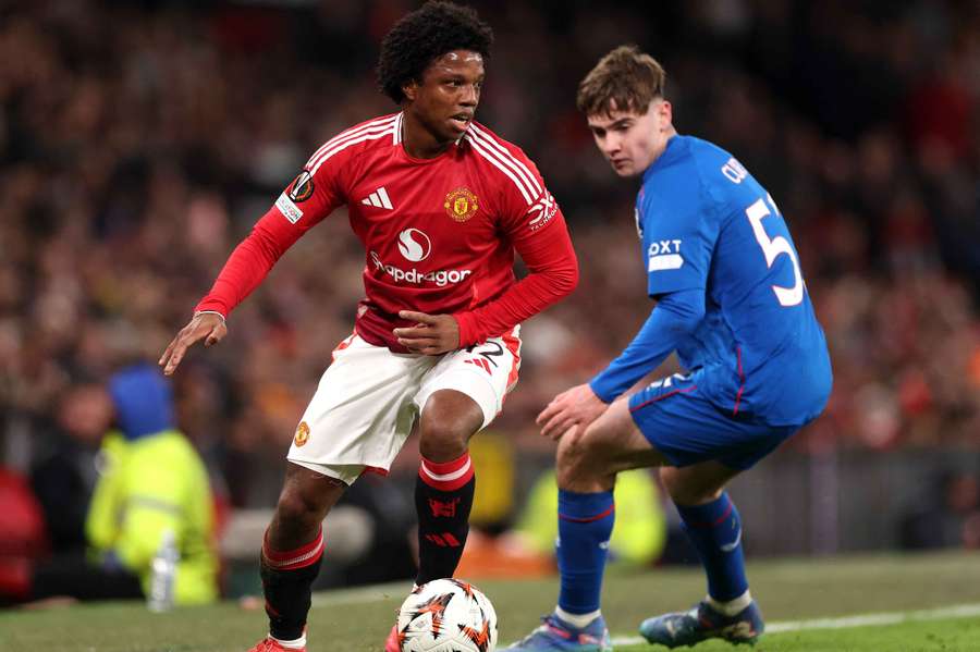 Tyrell Malacia ao serviço do Manchester United
