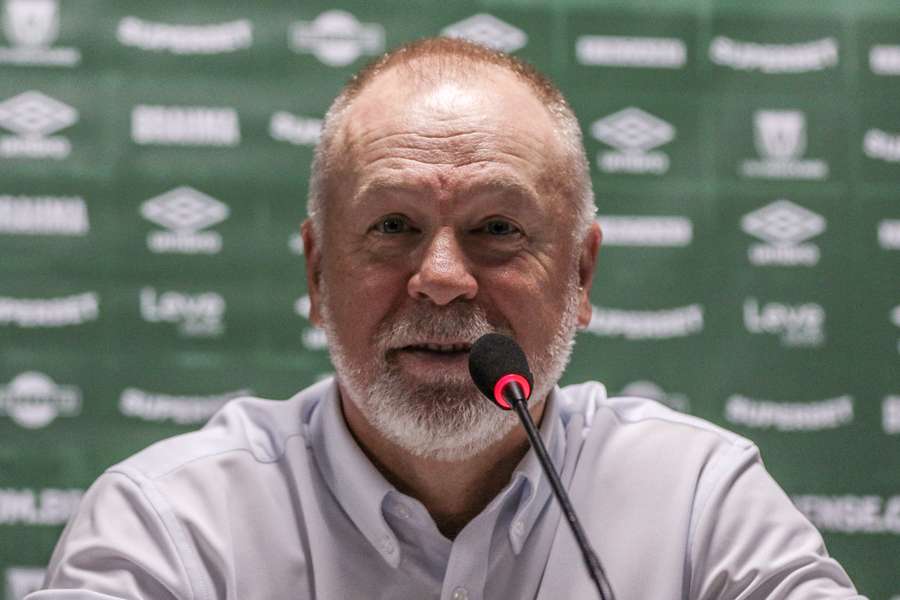 Mano Menezes deverá permanecer nas Laranjeiras na próxima temporada