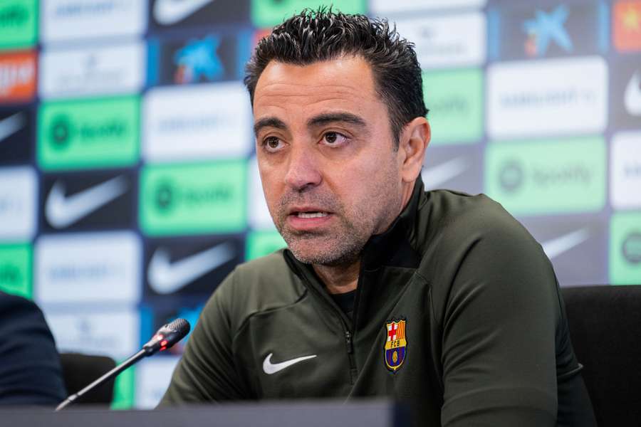 Xavi Hernández em conferência de imprensa