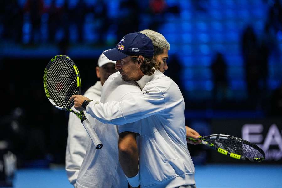 Juan Carlos Ferrero (right) during a training session with Alcaraz (left) in November 2025