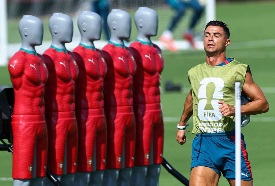 Portugal de Ronaldo terminou a 1ª rodada na 3ª posição Portugal de Ronaldo terminou a 1ª rodada na 3ª posição