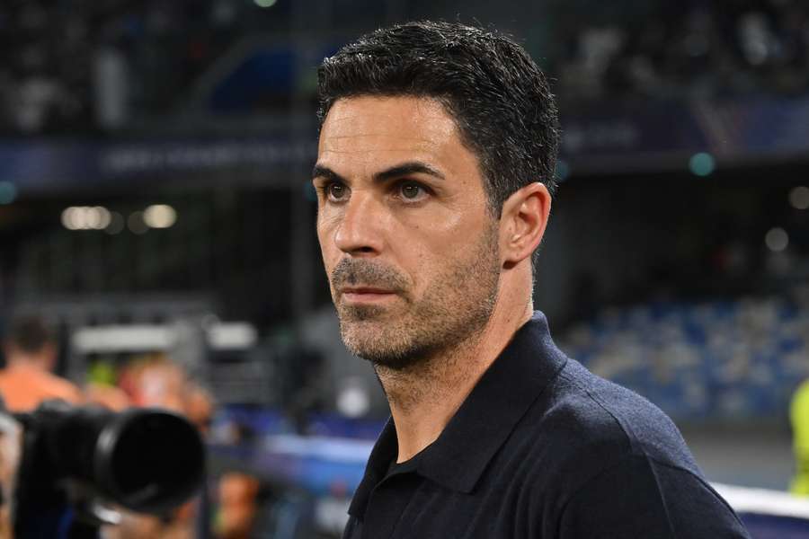 Mikel Arteta a semnat prelungirea contractului cu Arsenal Mikel Arteta a semnat prelungirea contractului cu Arsenal