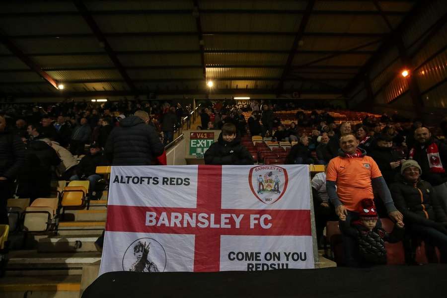 Vitória do Barnsley de 3 a 0 de pouco adiantou