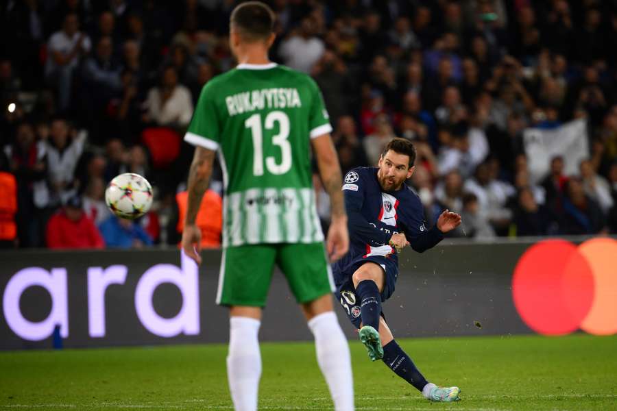 Messi inaugurou o marcador de trivela