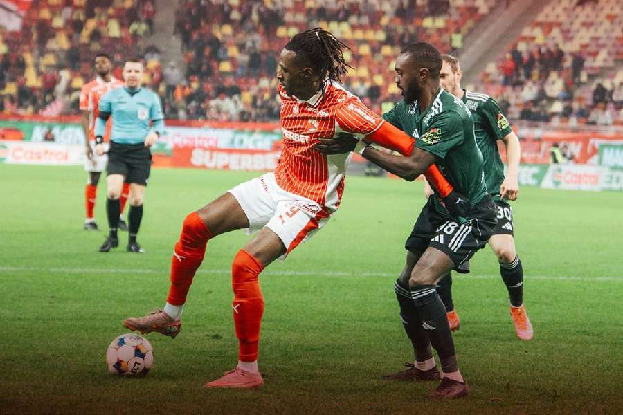 Duel din Dinamo - Unirea Slobozia Duel din Dinamo - Unirea Slobozia