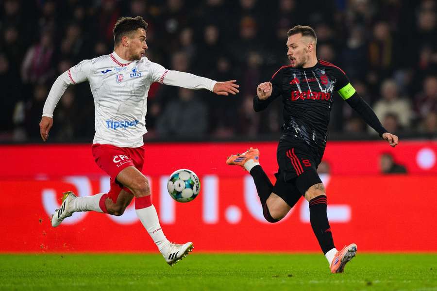 Pardubice v pozoru! O opory je zájem i ve světe, hitem je Šimek. Slavia či Plzeň? Hráč ví, co chce