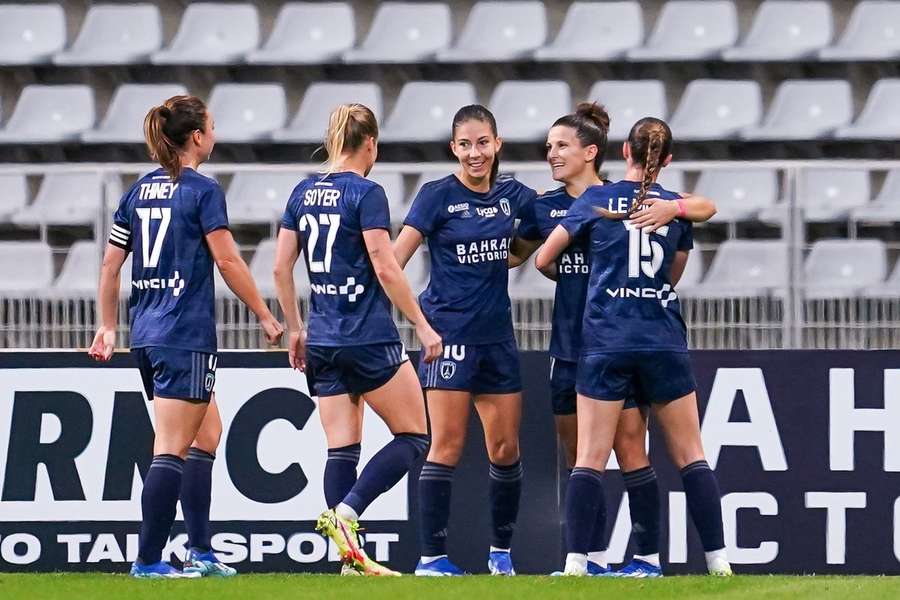 Le Paris FC célébrant l'un de ses buts contre Wolfsburg la semaine dernière.