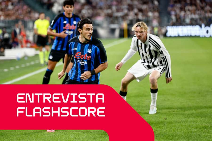 Eljif Elmas em ação pela Atalanta frente à Juventus