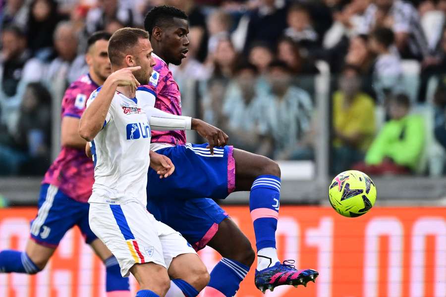 Juventus a învins Lecce cu 2-1