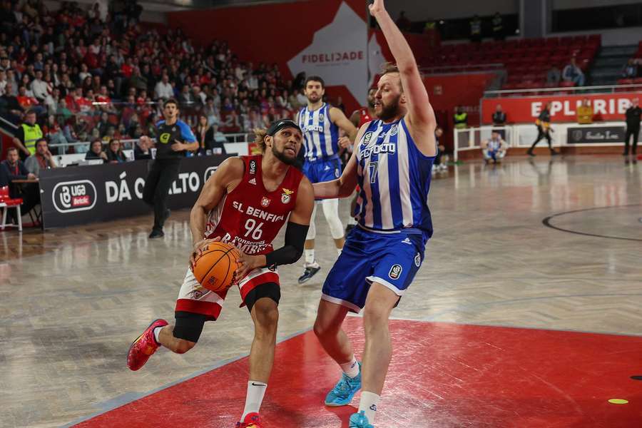 Ivan Almeida foi um dos destaques do Benfica