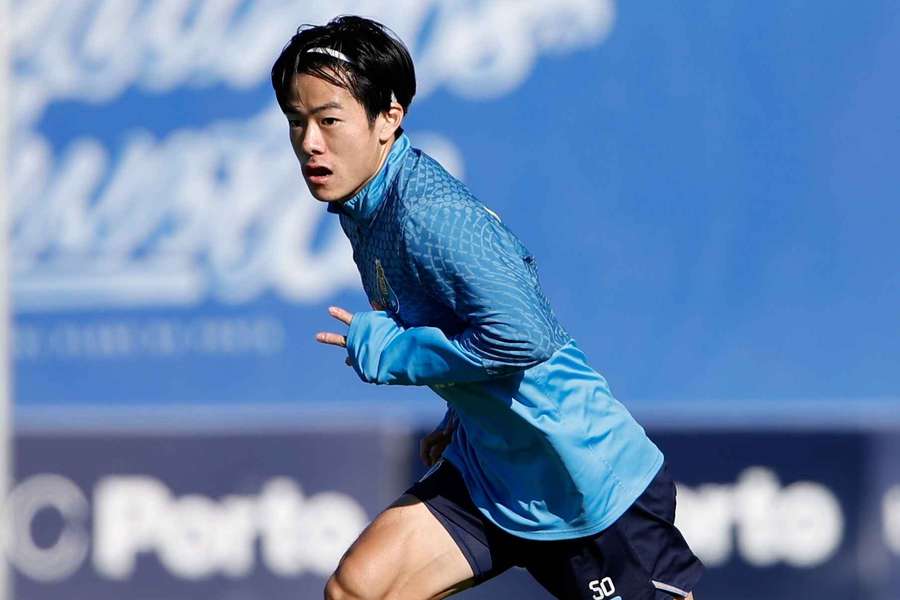 Nagata regressa à Oliveirense Nagata regressa à Oliveirense