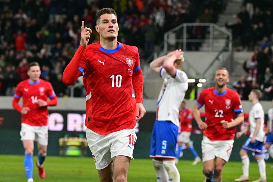 Schick pomohol svojmu tímu dvomi presnými zásahmi.
