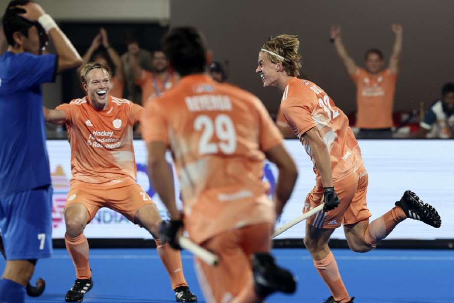 Hockeyers ondanks 'geen doelstelling' na ruime zege op Zuid-Korea in halve finales WK