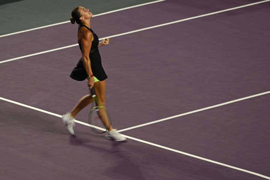 Tenis Flash: Zaskakująca porażka Sabalenki w meczu grupowym WTA Finals