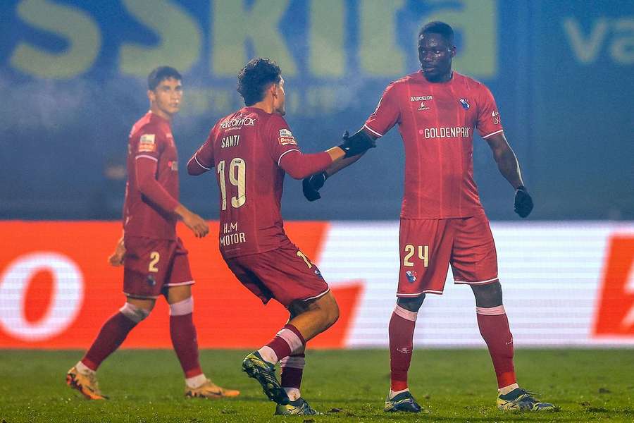 Mory Gbane abriu o marcador aos 64 minutos da partida