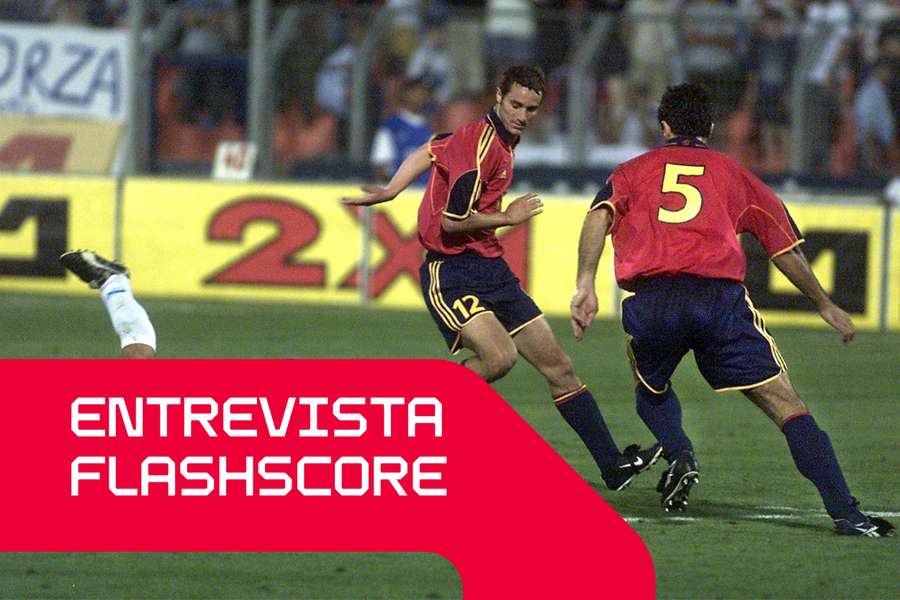 Iván Helguera, com a seleção de Espanha, em 2001 Iván Helguera, com a seleção de Espanha, em 2001