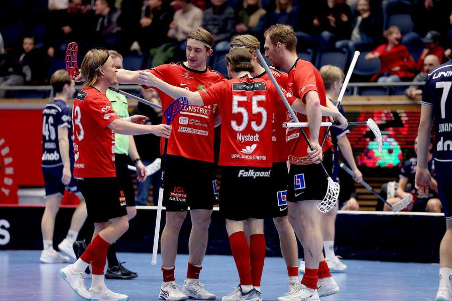 Simon Götz, Filip Langer, Victor Nystedt a Ondřej Němeček v utkání Storvreta – Pixbo.