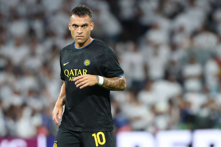 Lautaro Martinez nel riscaldamento Lautaro Martinez nel riscaldamento