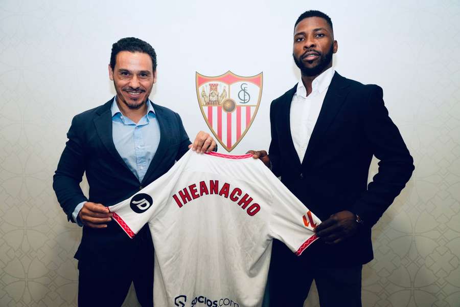 Nigerian great Finidi George urges "disrespected" Iheanacho to leave Sevilla