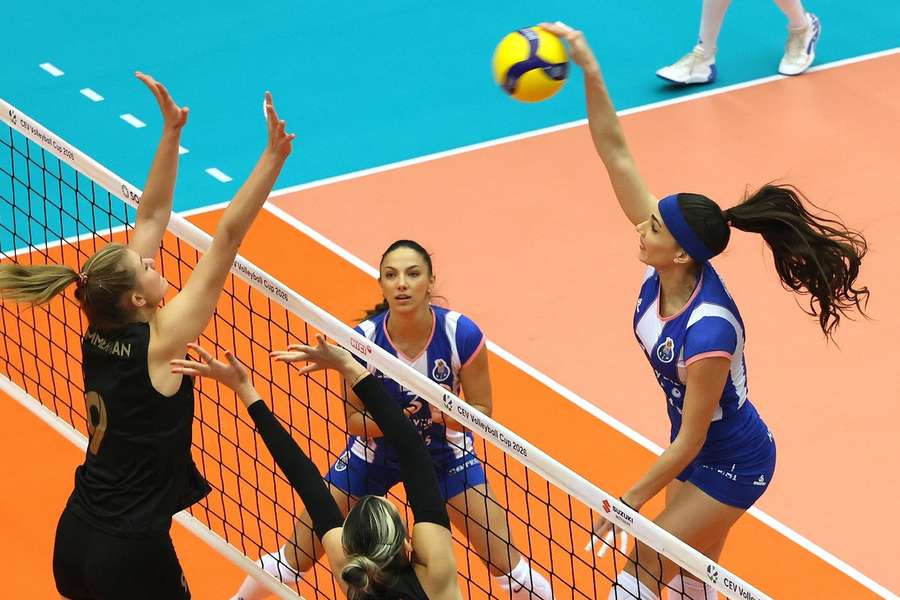 FC Porto derrotado pelo Galatasaray FC Porto derrotado pelo Galatasaray