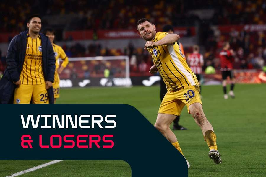 James Milner festeggia il suo record di presenze in Premier League James Milner festeggia il suo record di presenze in Premier League