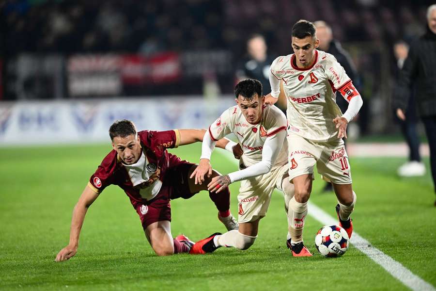 Superliga etapa #13 | CFR și Dinamo oferă o remiză spectaculoasă în Gruia, 2-2 Superliga etapa #13 | CFR și Dinamo oferă o remiză spectaculoasă în Gruia, 2-2