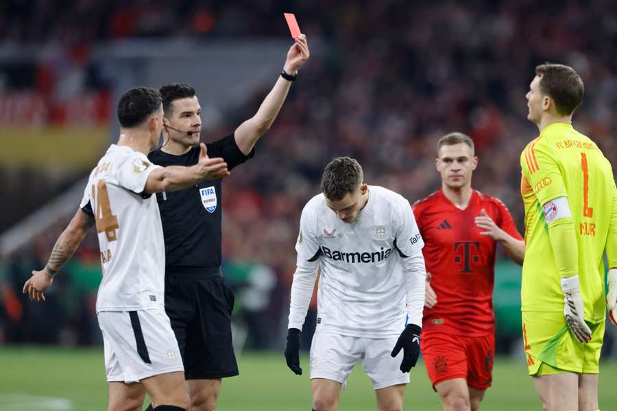 Neuer apologised to his teammates and the club's fans for getting a red