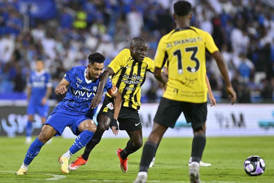 Al-Hilal e Al-Ittihad decidirão uma vaga na semifinal